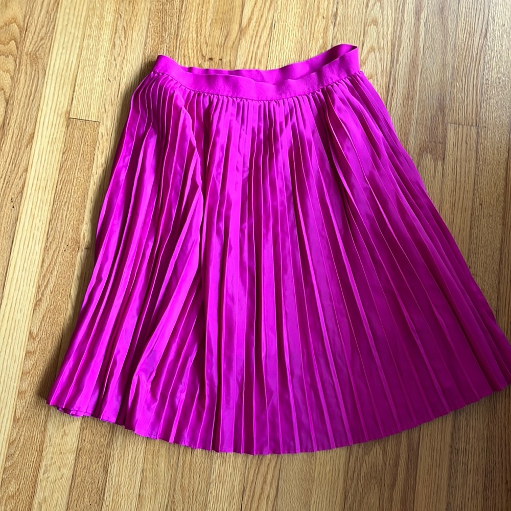Target hot pink skirt